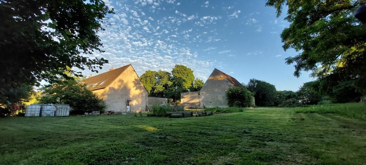 Domaine De Vauvelle Acomodação com café da manhã Maux Exterior foto